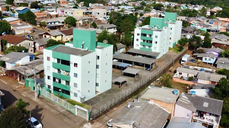 Apartamento para alugar com 2 dormitórios, 1 banheiro, 1 vaga de garagem e 50m² de área privativa no bairro Efapi