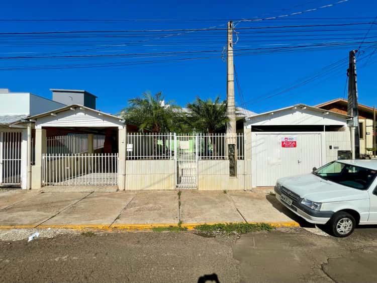Casa para alugar com 1 dormitório, 1 vaga de garagem e 58m² de área privativa no bairro Santa Maria